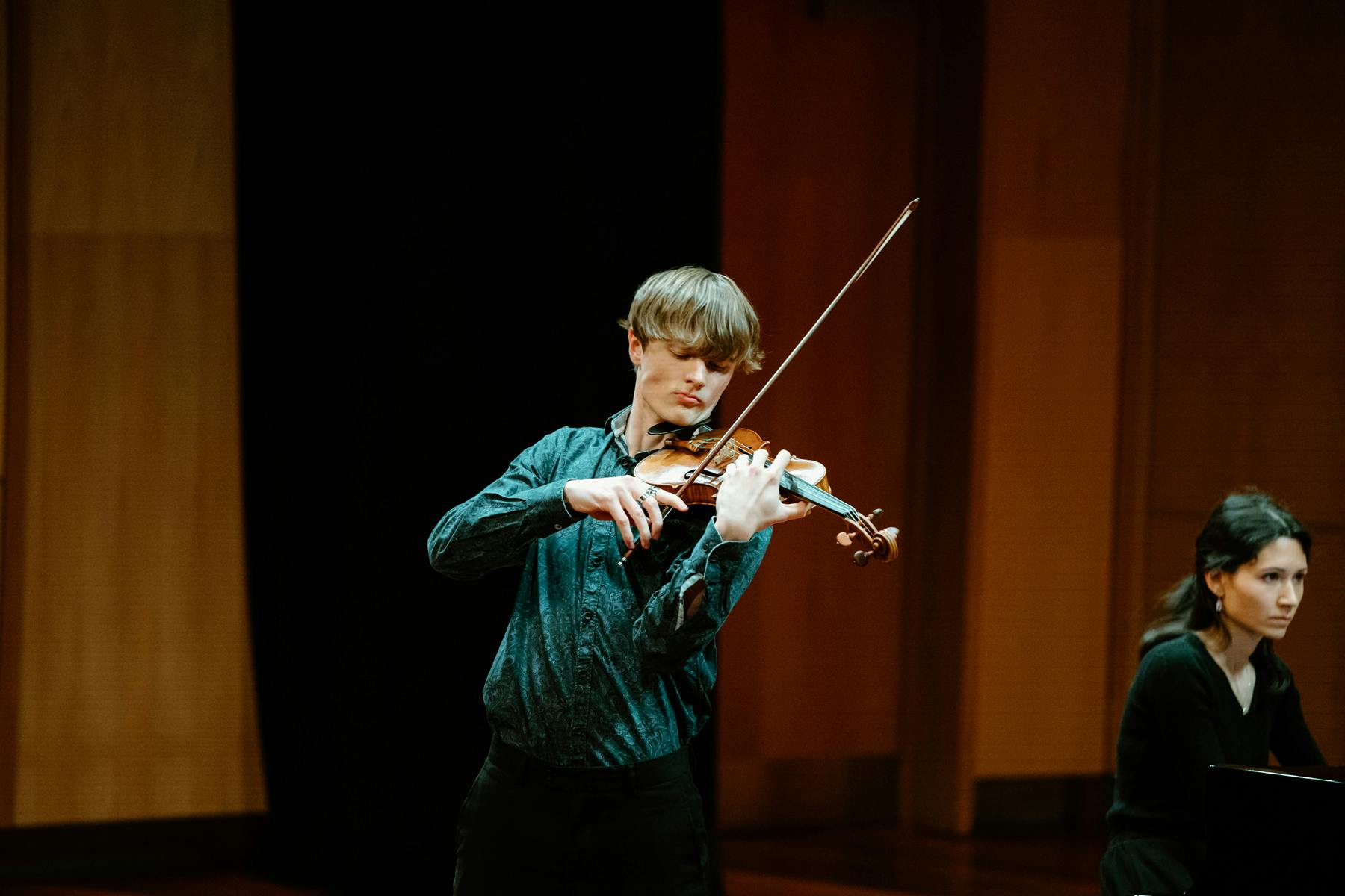 20231207 NIKONZ61140